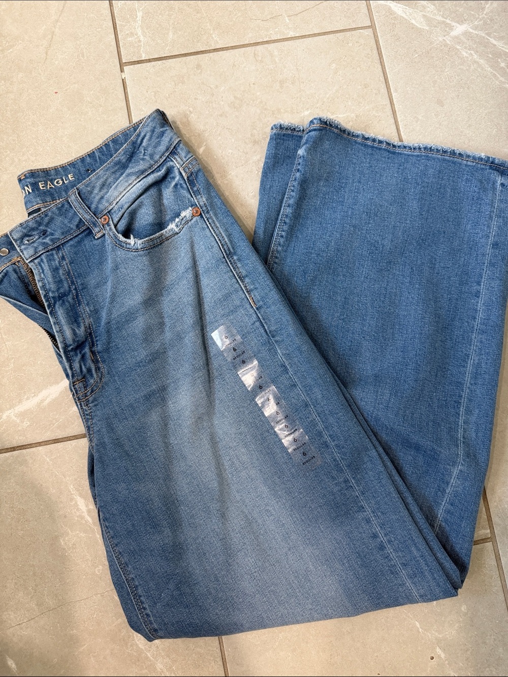 American Eagle Outfitters Wide Leg Jeans - Medium Blue